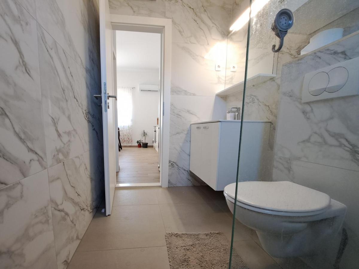 Holiday Apartman Kaštela المظهر الخارجي الصورة