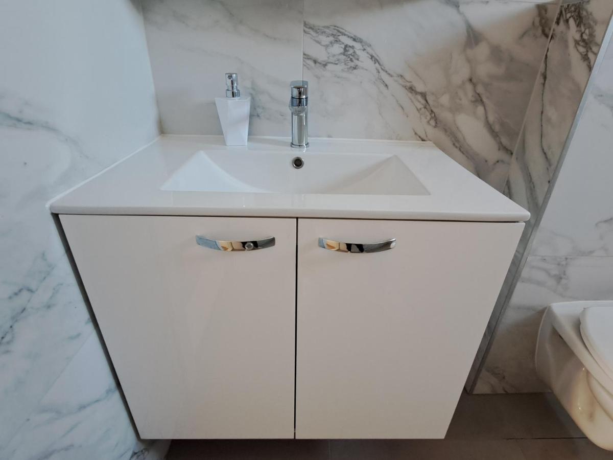 Holiday Apartman Kaštela المظهر الخارجي الصورة