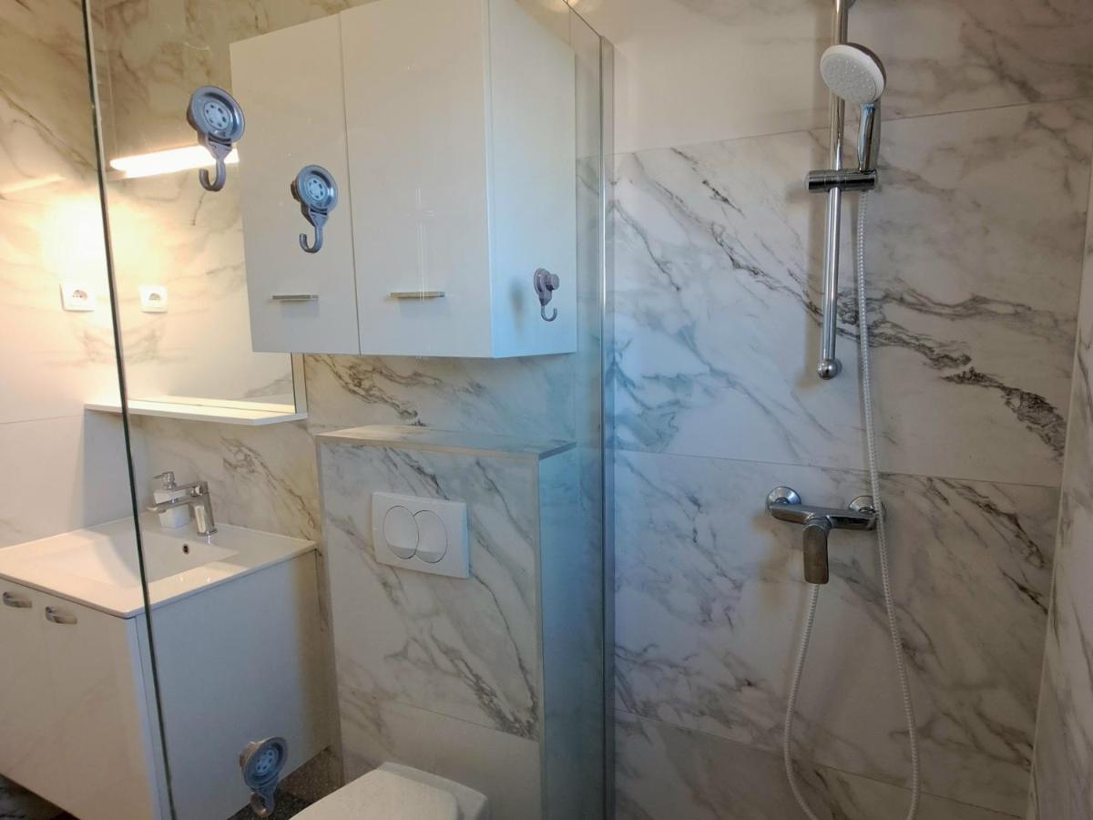 Holiday Apartman Kaštela المظهر الخارجي الصورة