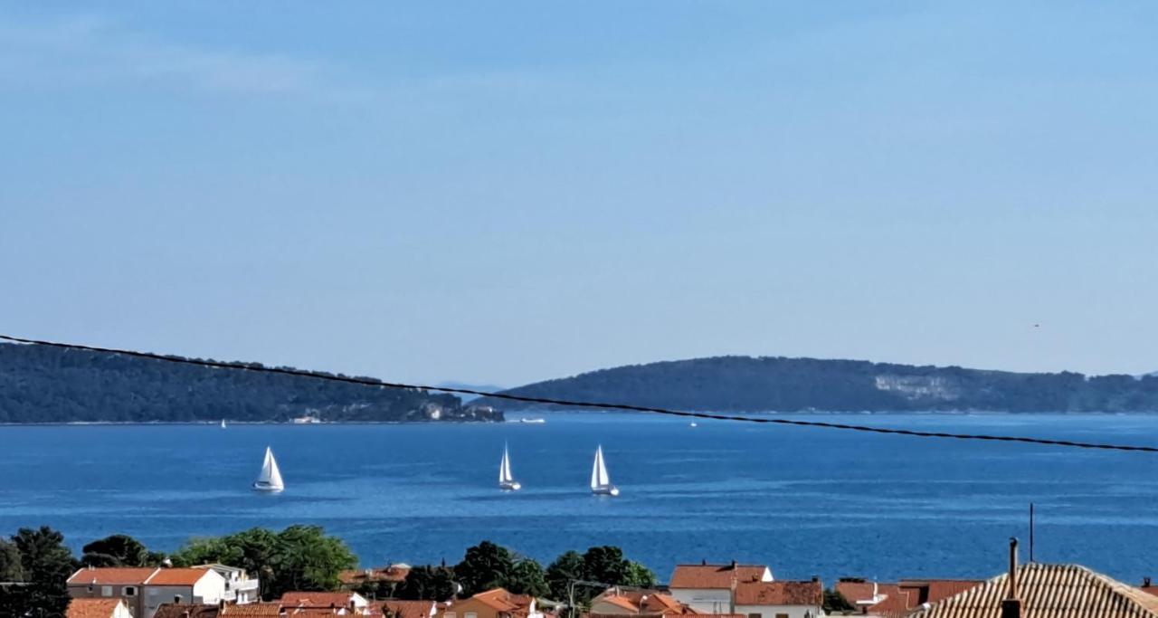 Holiday Apartman Kaštela المظهر الخارجي الصورة